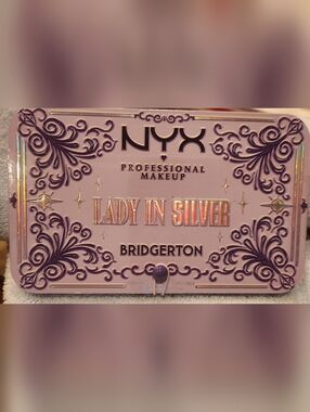 NYX PRO "Lady In Silver" Bridgerton Blush Palette